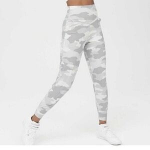AERIE “MOVE” HIGH WAISTED LEGGINGS